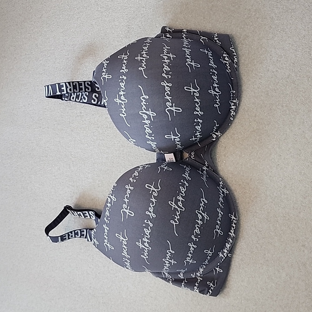 VS Tshirt Pushup Bra 36D